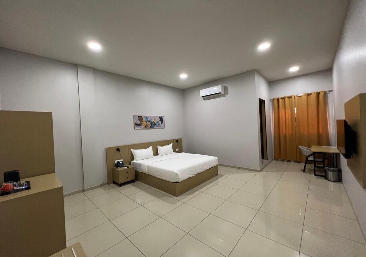 Ixoras Hotel Victoire 金沙萨 外观 照片